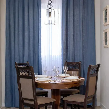Cozy - Near New Bazaar Appartement