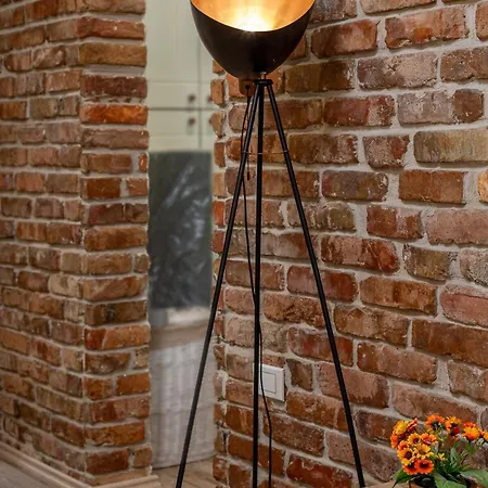 Cozy - Near New Bazaar *