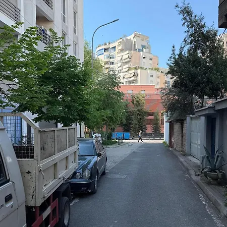 Appartement Cozy - Near New Bazaar Tirana